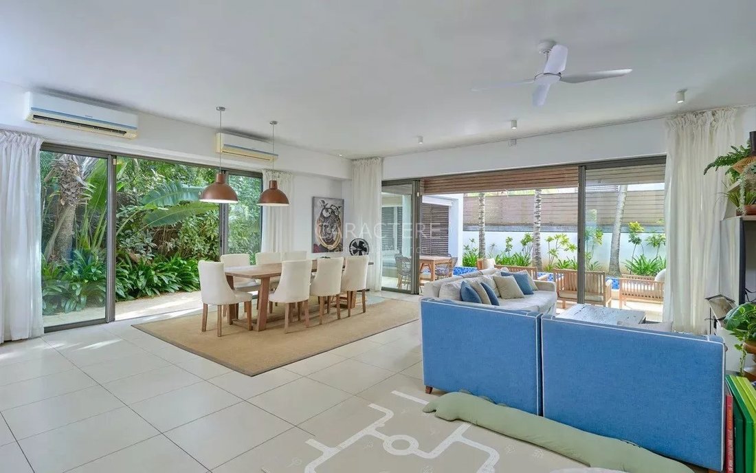 Villa in Grand Baie, Rivière du Rempart District, Mauritius 2 - 15523547