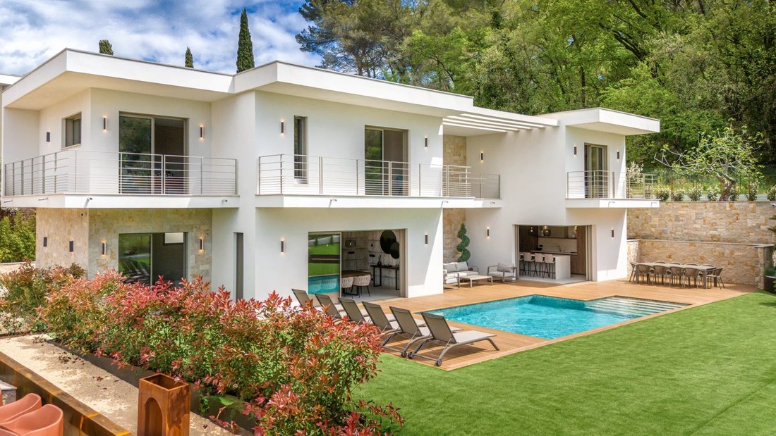 House in Mougins, Provence-Alpes-Côte d'Azur, France 1 - 14876842