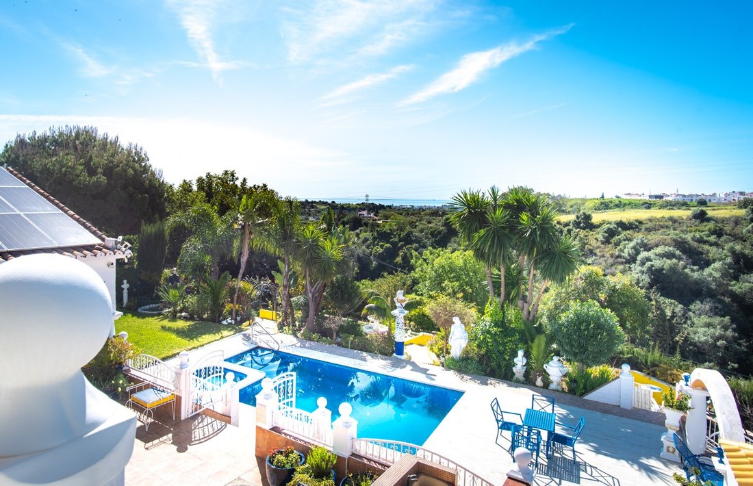 Villa in Estepona, Andalusia, Spain 1 - 15523439