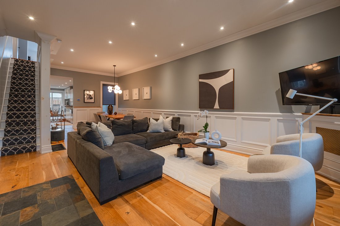 House in Toronto, Ontario, Canada 1 - 15526576
