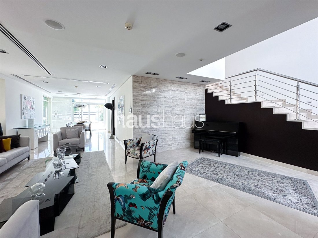 Villa in Dubai, Dubai, United Arab Emirates 3 - 15524664