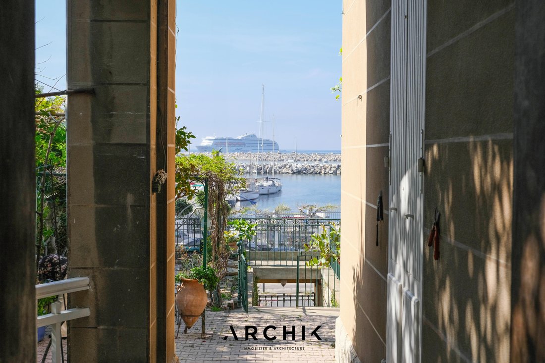 House in 16e Arrondissement, Marseille, France 2 - 15525306