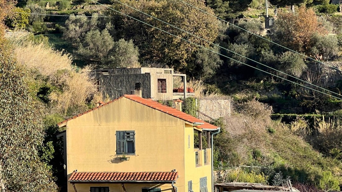 Villa in Bordighera, Liguria, Italy 1 - 15526120