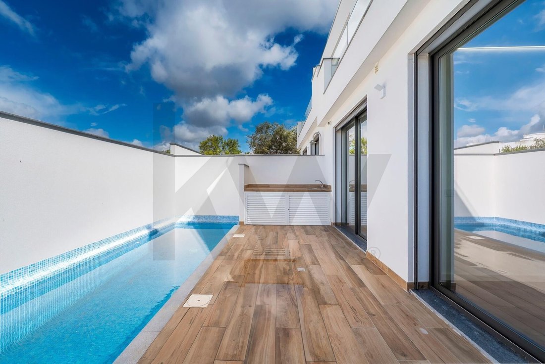 Townhouse in Moncarapacho, Algarve, Portugal 1 - 15433494