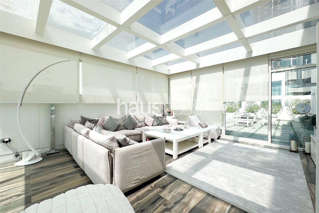 Villa in Dubai, Dubai, United Arab Emirates 4 - 15524664