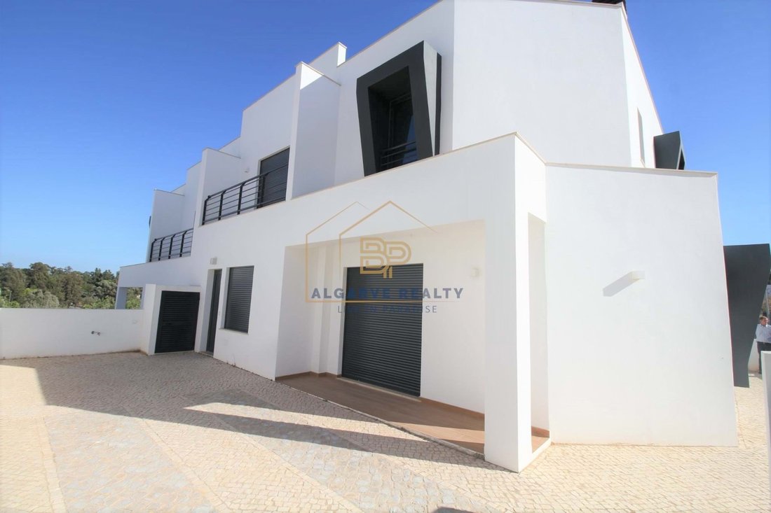 Portimao, Algarve, Portugal 1 - 15525125
