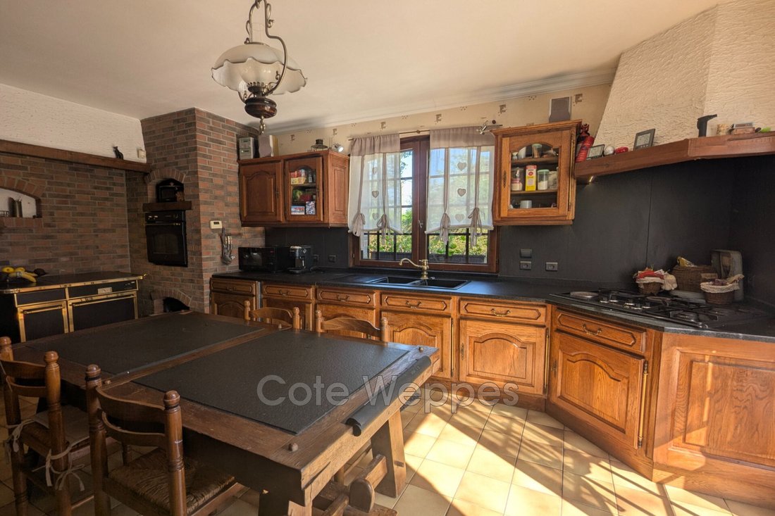 Villa in Wavrin, Hauts-de-France, France 2 - 15524478