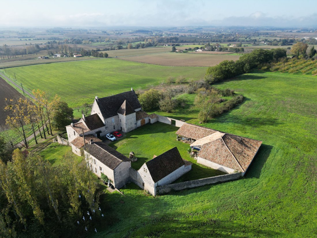 A 14th-Century Ducal Dream: Where History Whispers Over Duras’ Rolling Vineyards