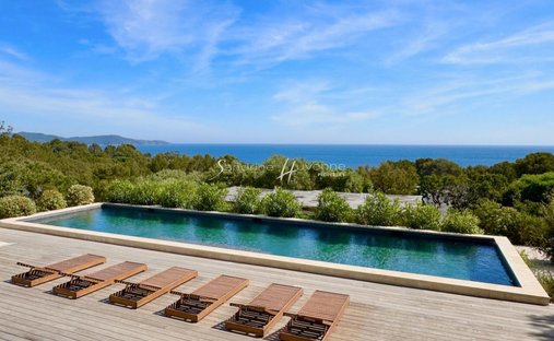 Villa in Sud, Cavalaire-sur-Mer, France 1