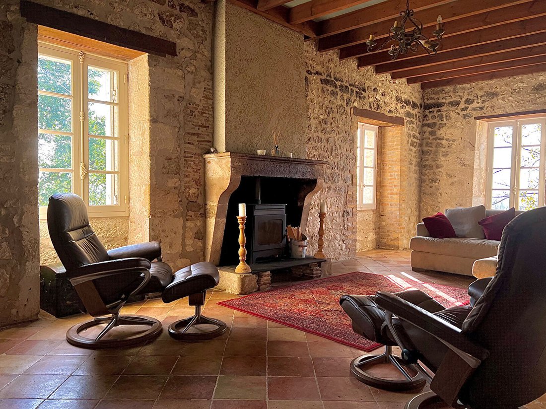A 14th-Century Ducal Dream: Where History Whispers Over Duras’ Rolling Vineyards