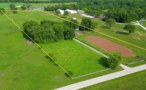 Land in Bucyrus, Kansas, United States 1