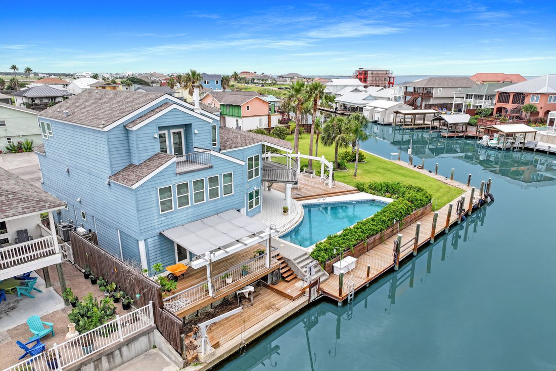 House in Aransas Pass, Texas, United States 1 - 15525032