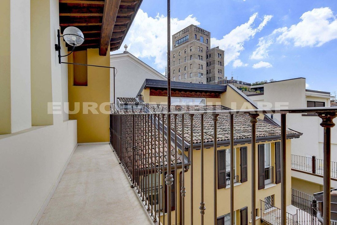 Apartment in Historic Center, Brescia, Lombardy 4 - 15359928