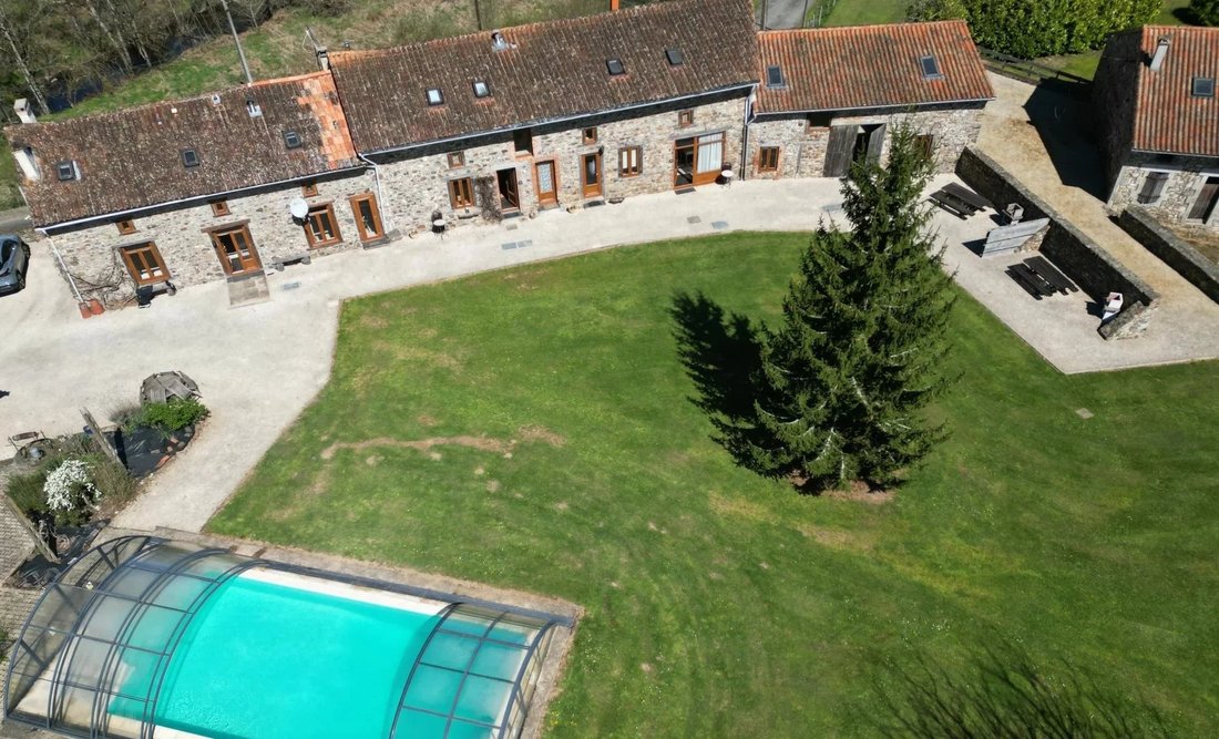 Farm Ranch in Bellac, Nouvelle-Aquitaine, France 1 - 15525355