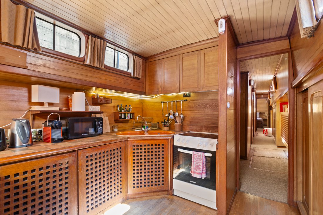 Apartment in Triangle d'Or, Paris 8e Arrondissement, Paris 4 - 15429198