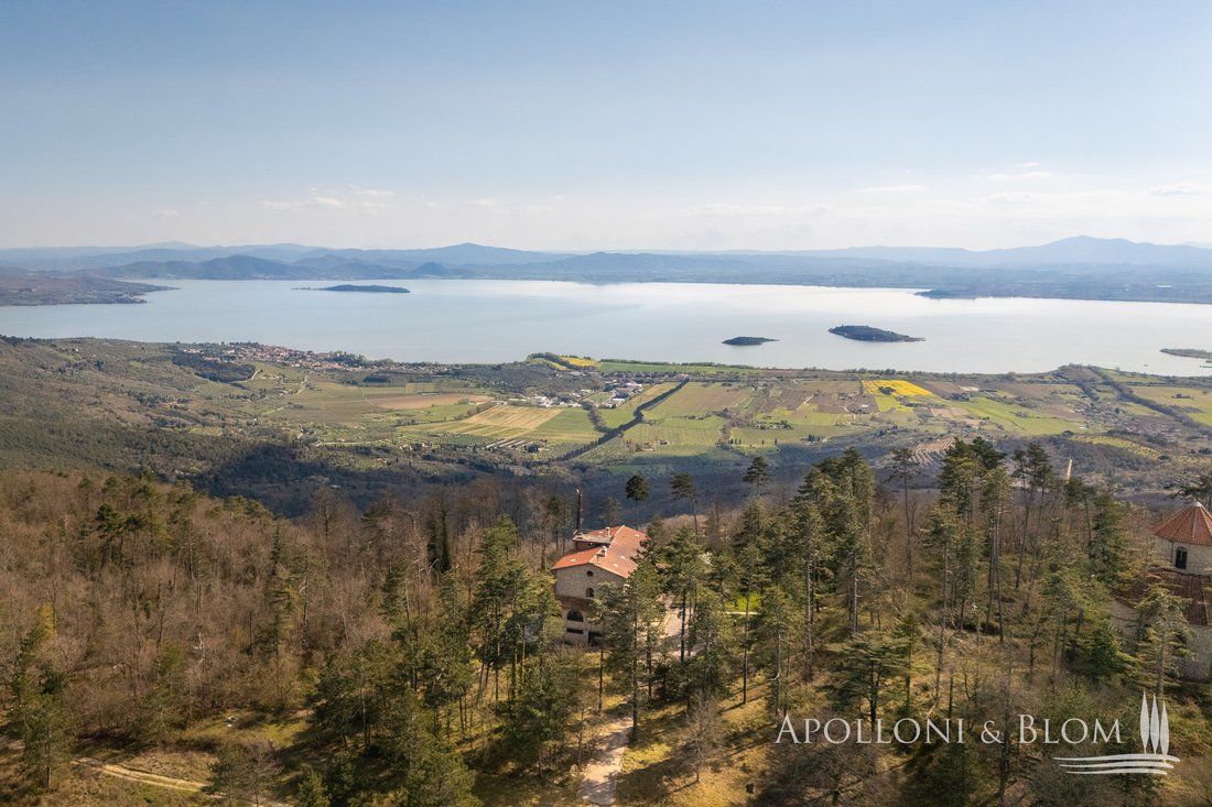 Villa à Passignano sul Trasimeno, Ombrie, Italie 4 - 15527357