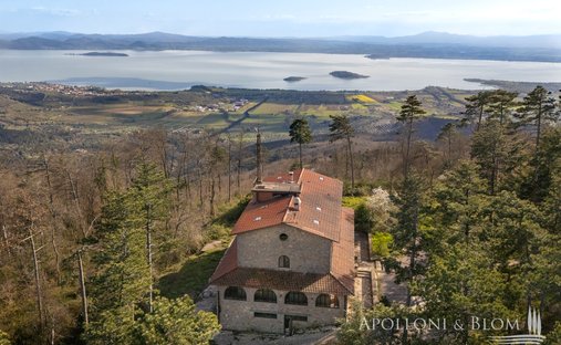 Villa en Passignano sul Trasimeno, Umbría, Italia 1