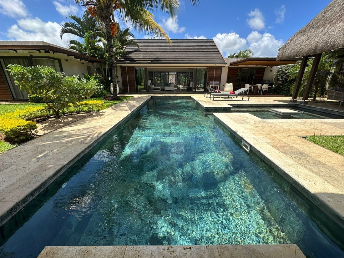 Villa in Grand Baie, Rivière du Rempart District, Mauritius 1 - 15171809