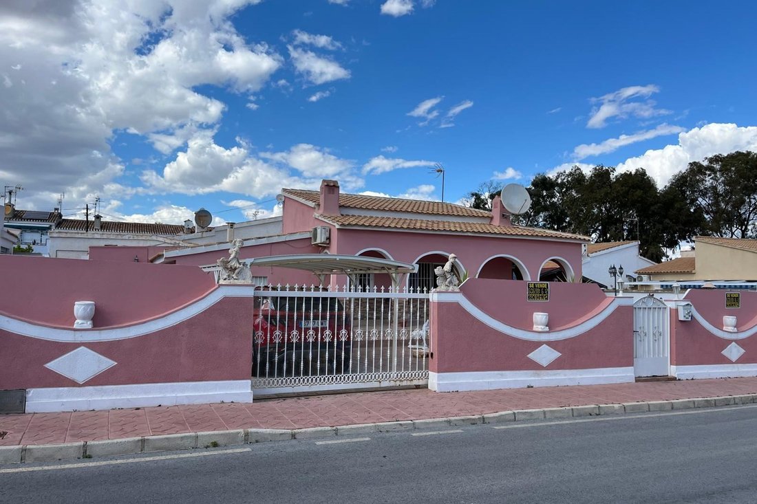Villa in Orihuela, Valencian Community, Spain 3 - 15528537