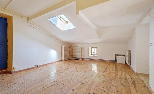 Castle for Sale in Lunas, Nouvelle-Aquitaine, France