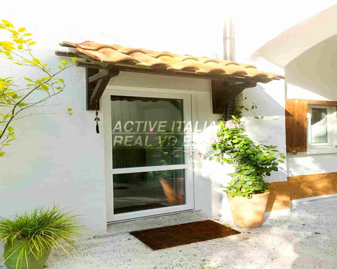 House in Lanzo d'Intelvi, Ramponio Verna, Lombardy 2 - 15529229