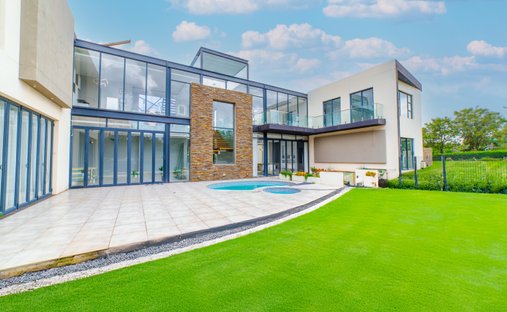 House in Riverglen, Gauteng, South Africa 1