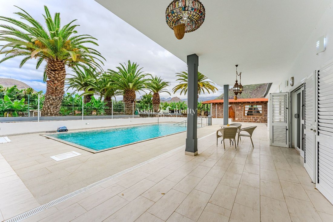 Villa in Arona, Canary Islands, Spain 1 - 15520048