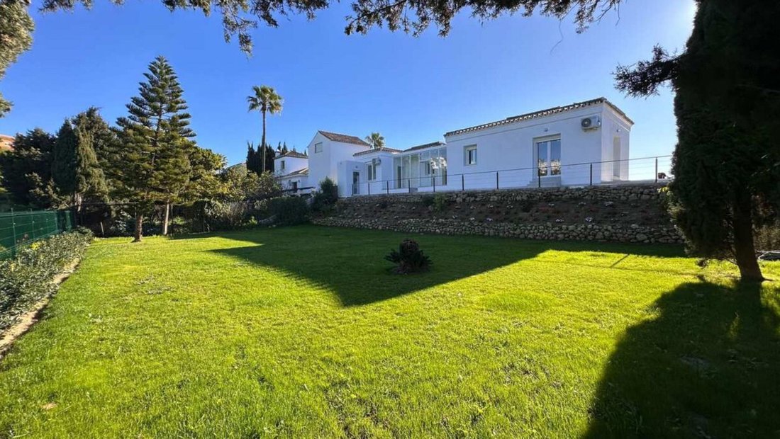 House in Puerto de la Duquesa, Andalusia, Spain 1 - 15530927