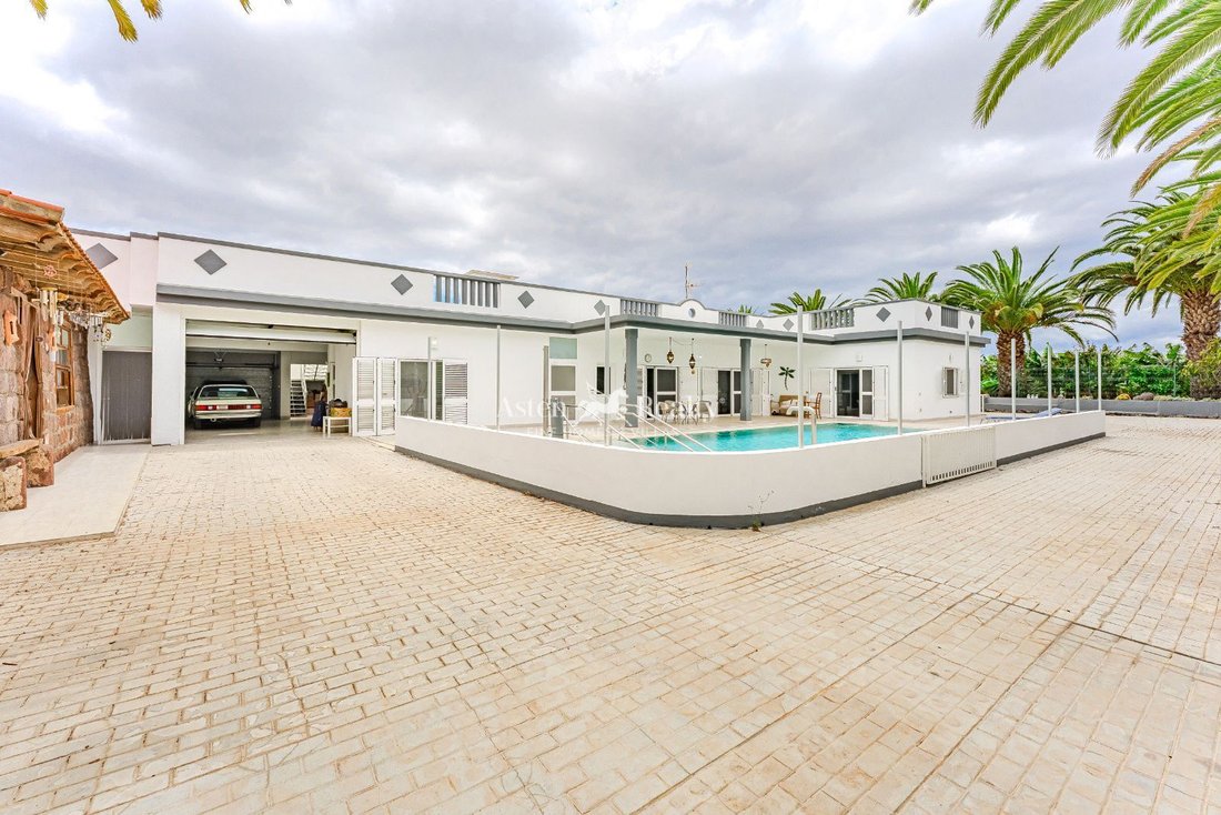 Villa in Arona, Canary Islands, Spain 4 - 15520048