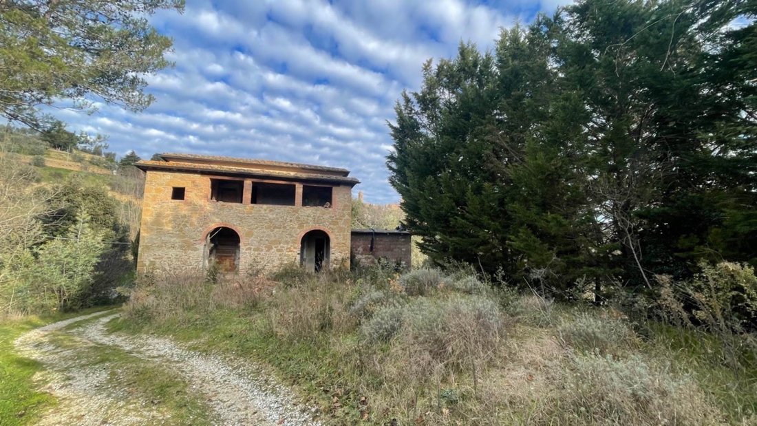 Country House in Montalcino, Tuscany, Italy 1 - 15531698