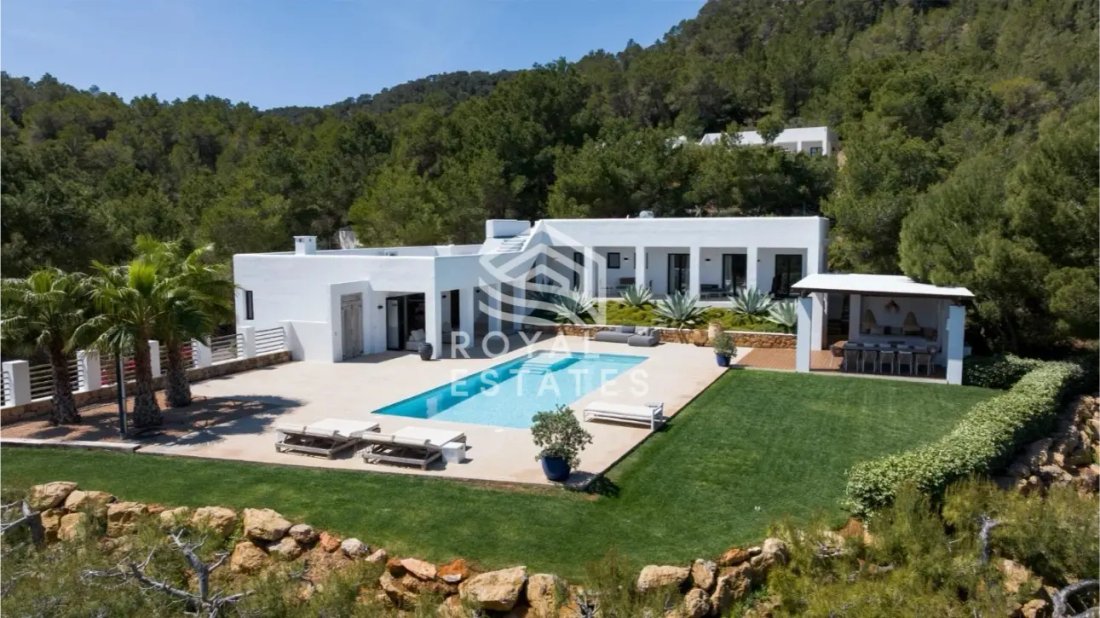 Villa in Sant Josep de sa Talaia, Balearic Islands, Spain 3 - 15426764