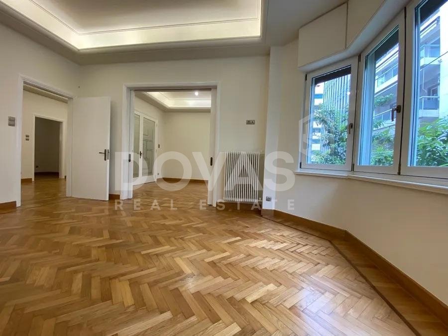 Apartment in Sunoikia Kolonakiou, 1st District of Athens, Athens 5 - 15530133