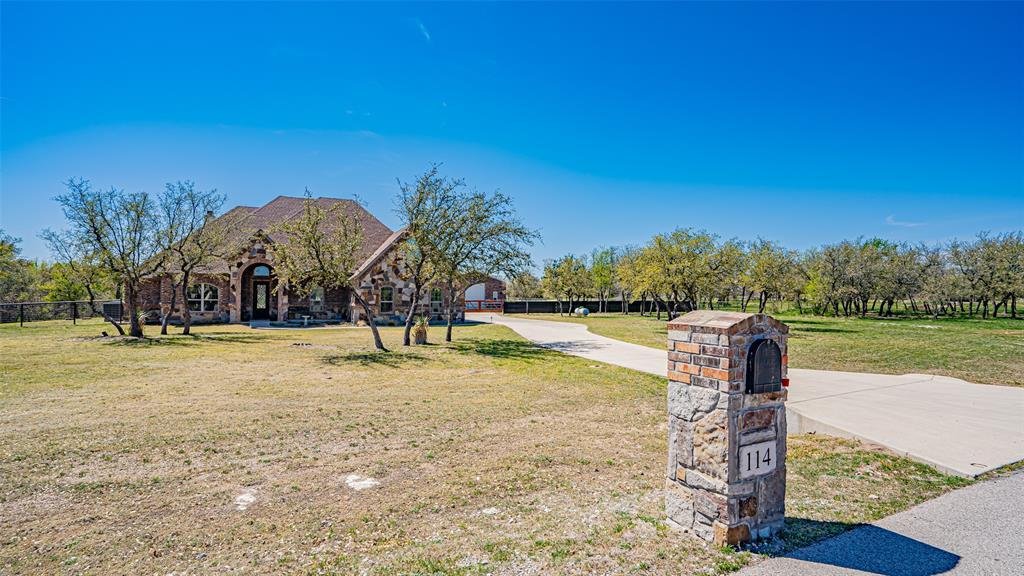 House in Azle, Texas, United States 5 - 15529743