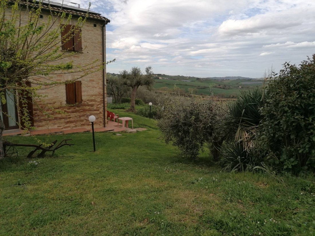 Country House in Cartoceto, Marche, Italy 1 - 15531882