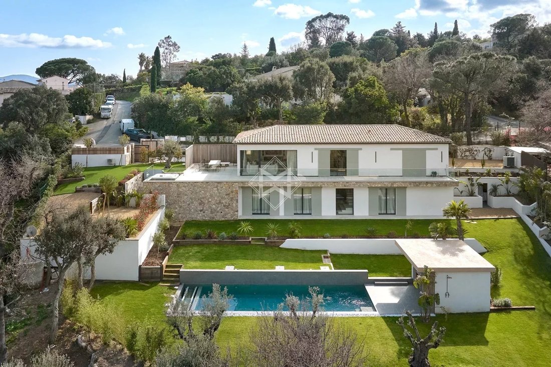 Villa in Grimaud, Provence-Alpes-Côte d'Azur, France 3 - 15530114