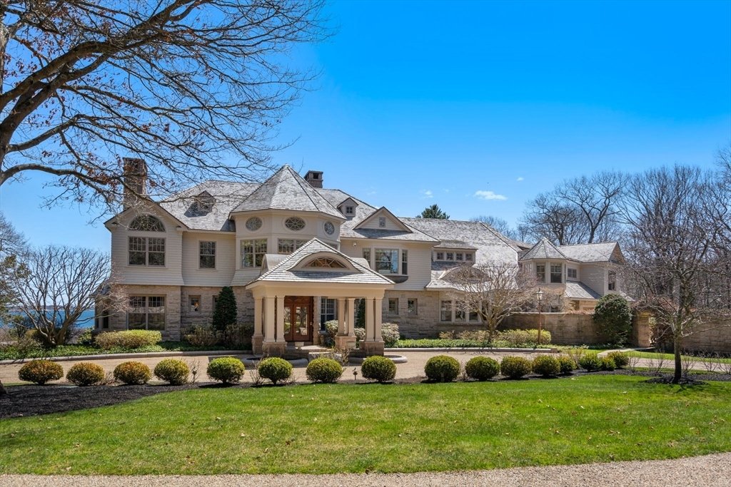 House in Beverly, Massachusetts, United States 2 - 15529665