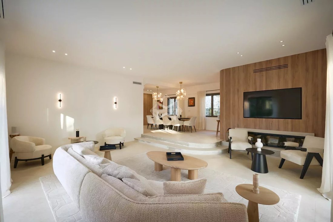 Villa in French Riviera, Provence-Alpes-Côte d'Azur, France 5 - 15530120