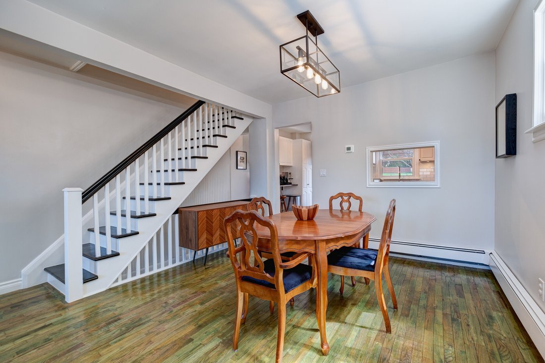 House in Toronto, Ontario, Canada 5 - 15531643