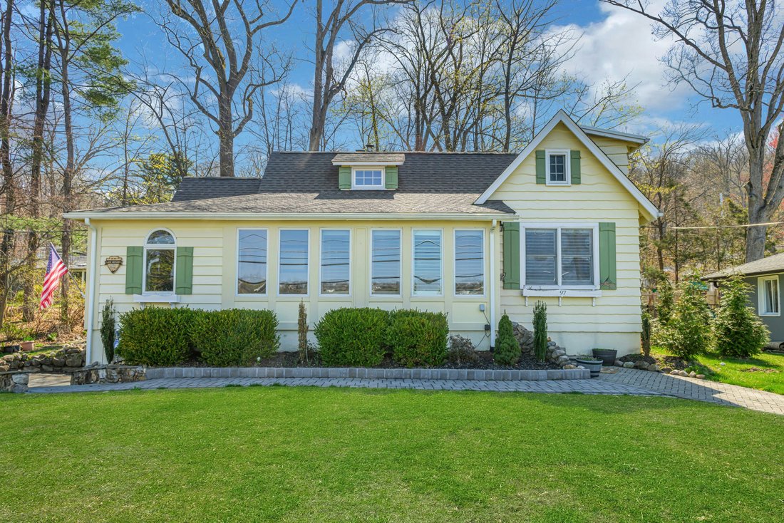 House in Sparta, New Jersey, United States 1 - 15530733