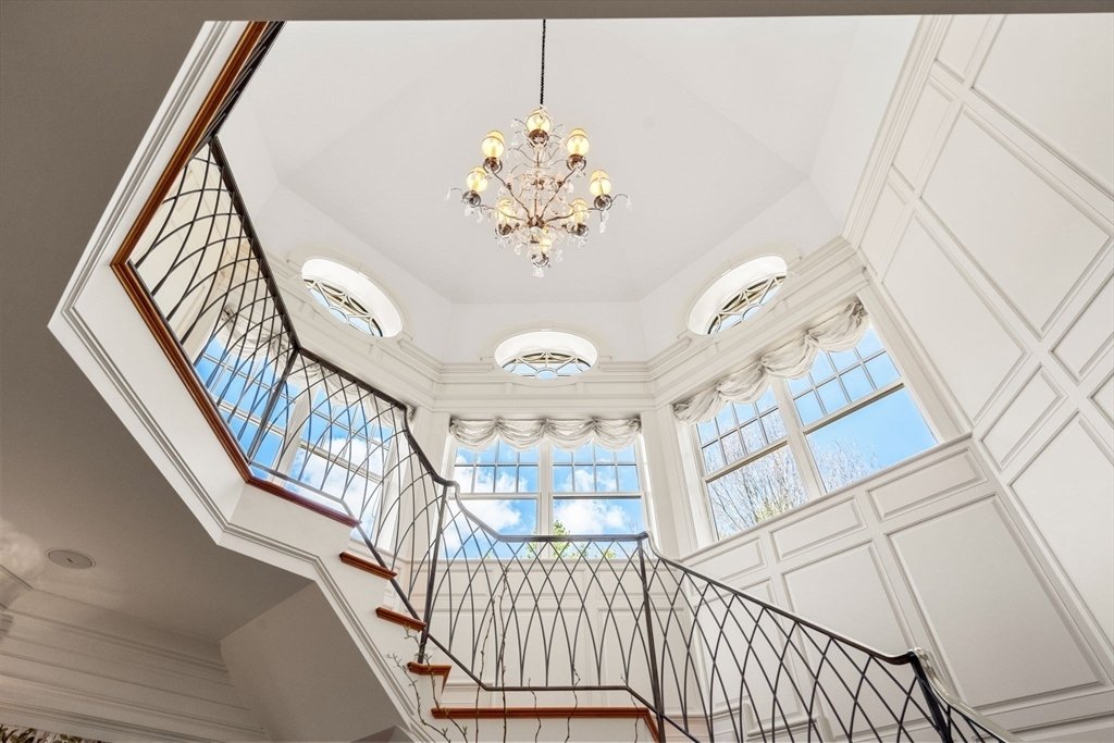 House in Beverly, Massachusetts, United States 5 - 15529665
