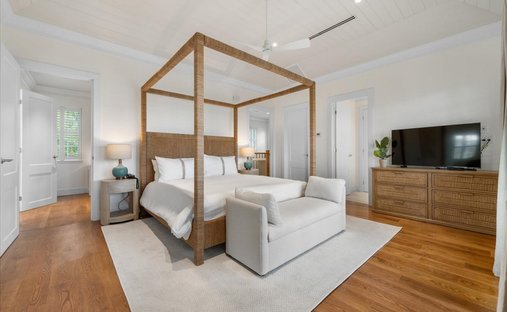 House in Dunmore Town, Harbour Island, The Bahamas 1