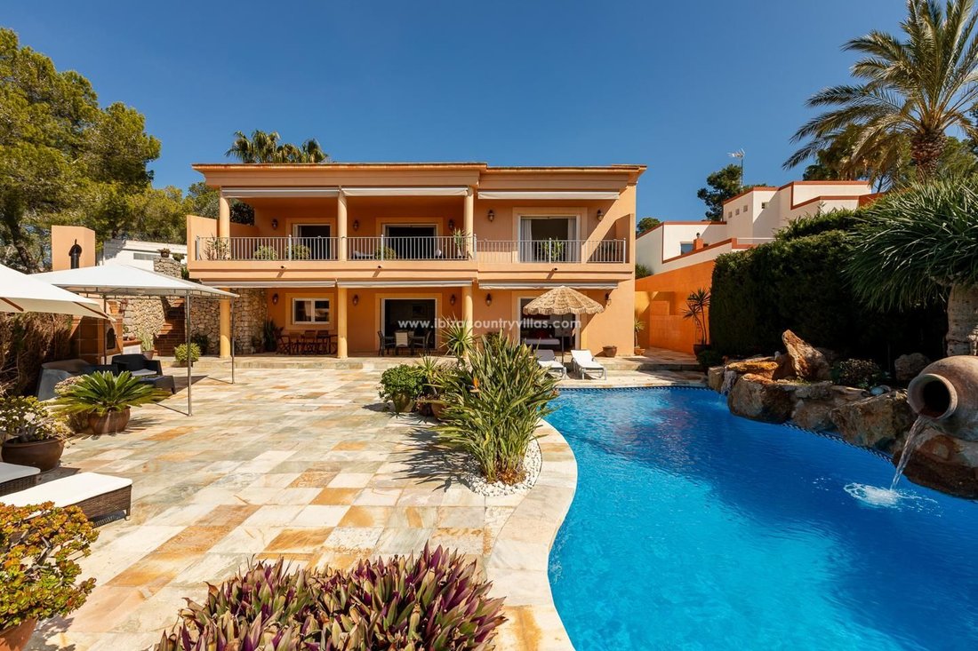 Villa in Roca Llisa, Santa Eularia des Riu, Balearic Islands 1 - 13983414