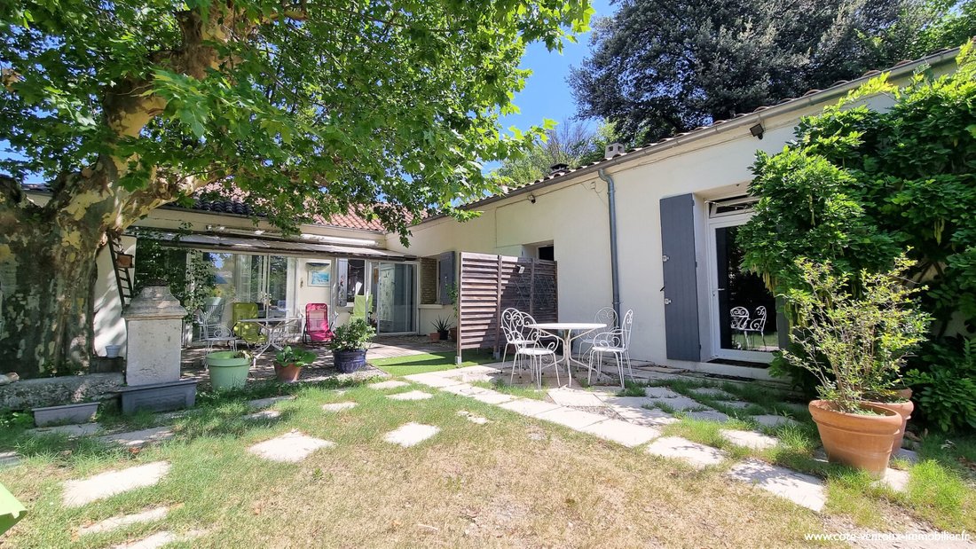 Villa in Loriol-du-Comtat, Provence-Alpes-Côte d'Azur, France 4 - 15533229