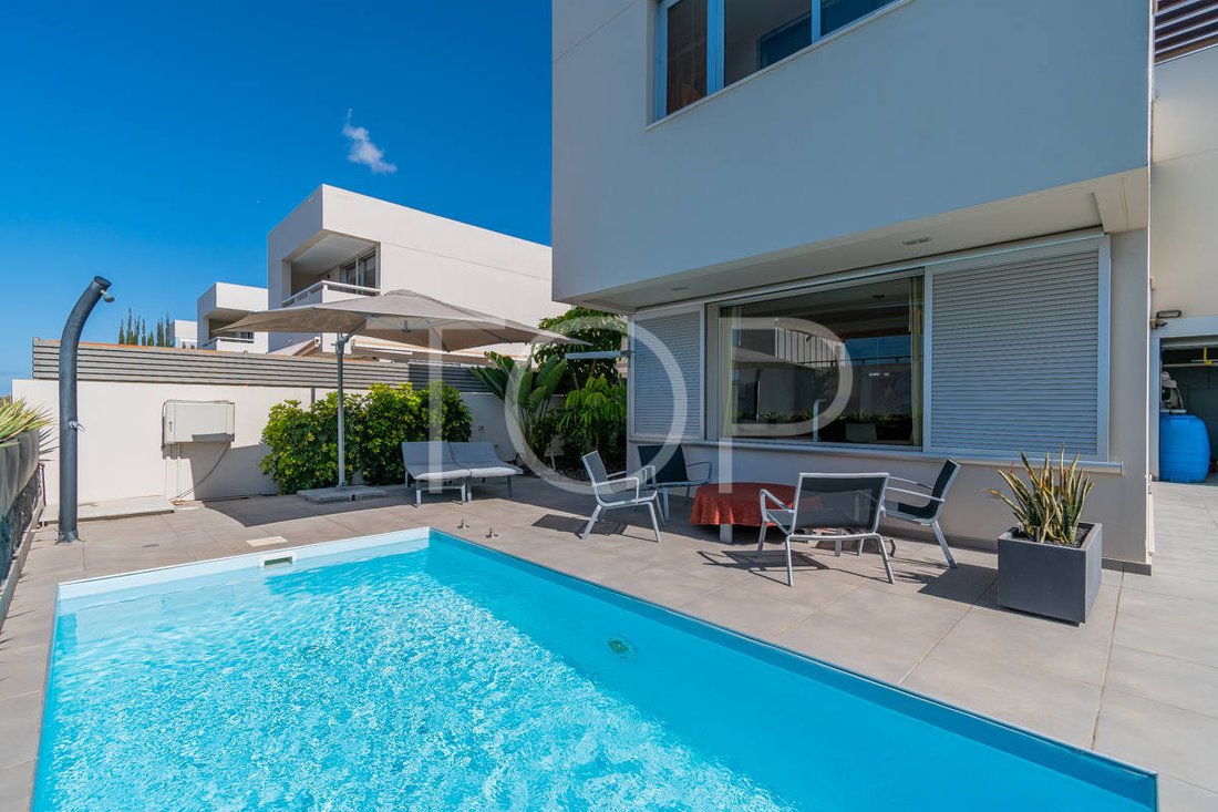 Villa in Arona, Canary Islands, Spain 3 - 15533434