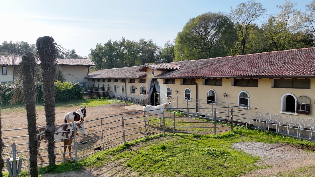 Corps de ferme à Soiano del Lago, Lombardie, Italie 3 - 15534365
