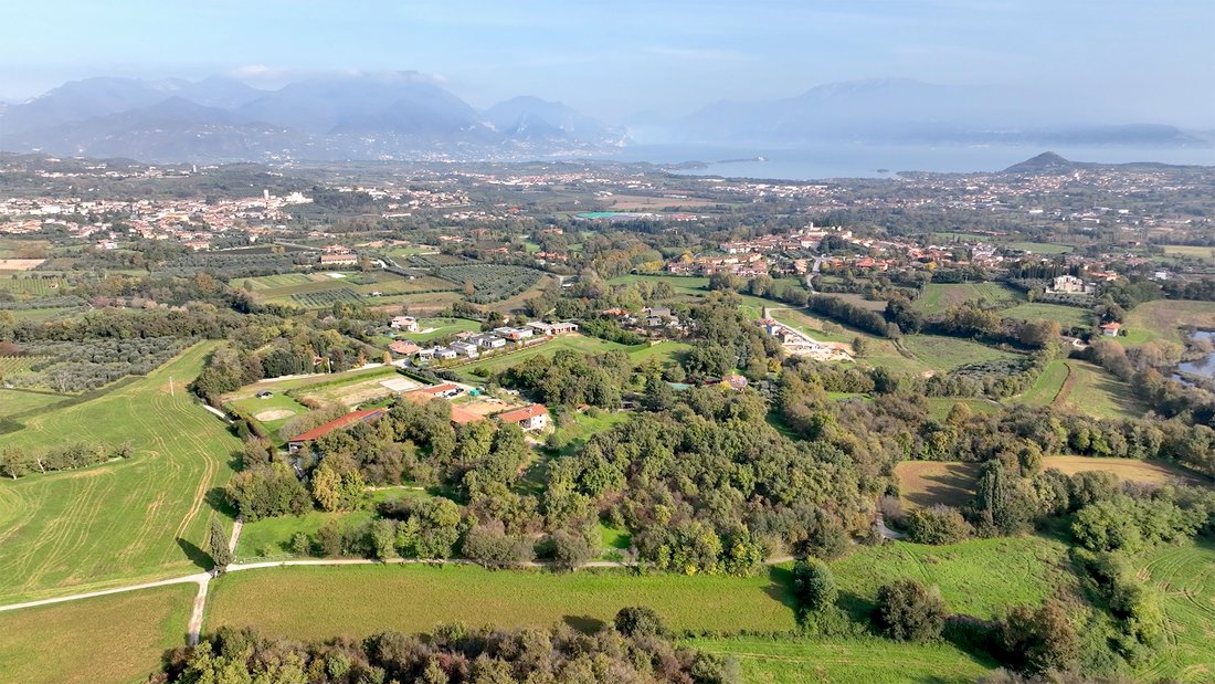 Corps de ferme à Soiano del Lago, Lombardie, Italie 2 - 15534365