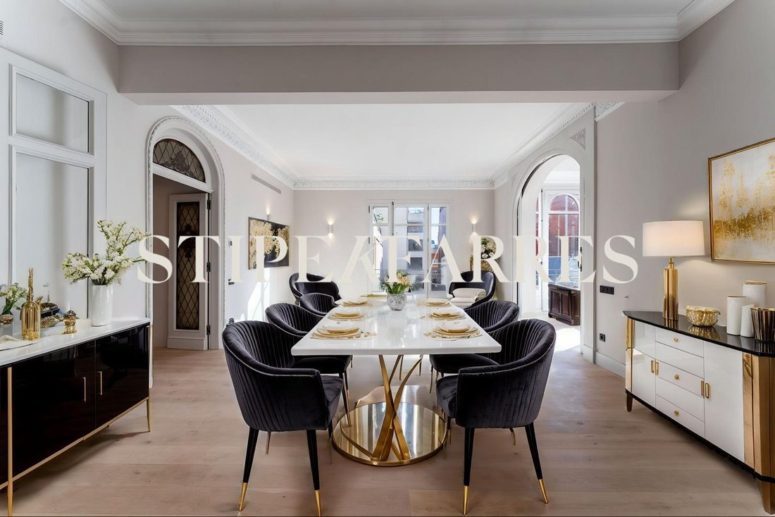 Apartment in Sarrià-Sant Gervasi, Barcelona, Spain 1 - 15080568