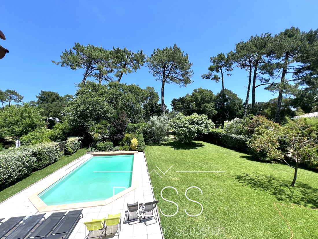 Villa in Bayonne, Nouvelle-Aquitaine, France 3 - 15534502