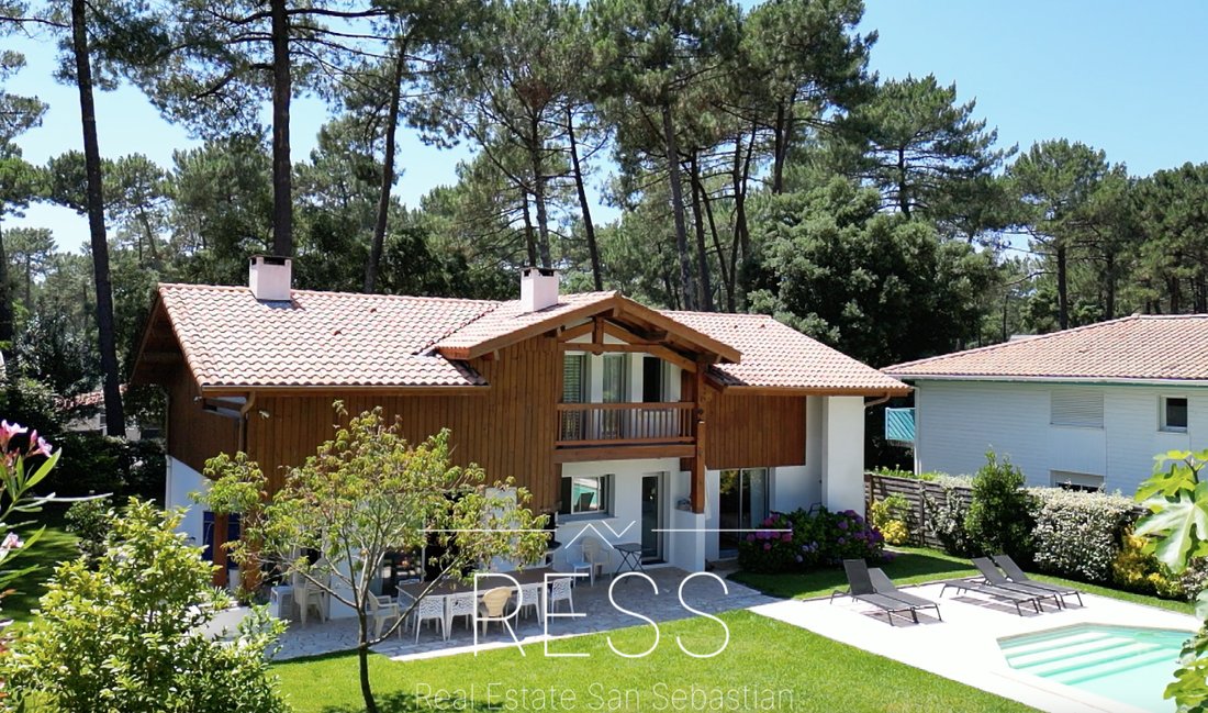 Villa in Bayonne, Nouvelle-Aquitaine, France 2 - 15534502