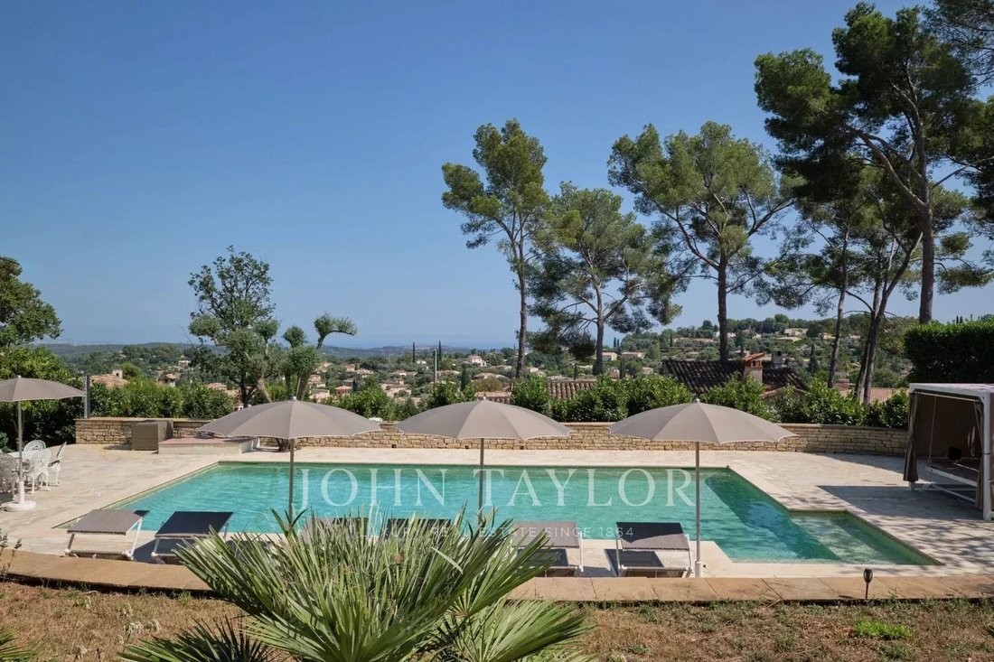 House in Le Rouret, Provence-Alpes-Côte d'Azur, France 2 - 14628881